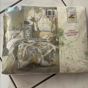 Disney Classic Pooh 3-Piece Twin Bed Sheet Set - Cream and Brown